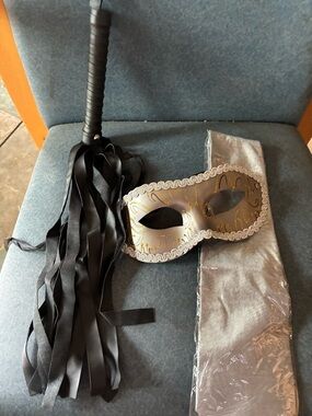Unbranded Silver and Black Masquerade Mask Set with Black Ribbon whip